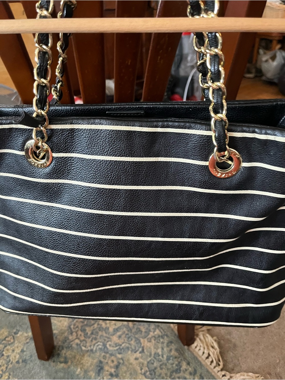 Betsey Johnson Black & Cream Striped Chain-Handle Tote Bag EUC - Picture 3 of 13